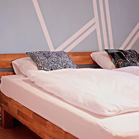 Colourful 2.5 Bedroom With Large Balcony & Garden. Prinzersdorf Zewnętrze zdjęcie