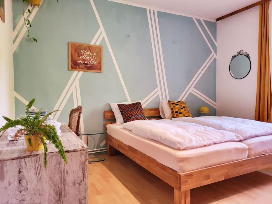 Colourful 2.5 Bedroom With Large Balcony & Garden. Prinzersdorf Zewnętrze zdjęcie