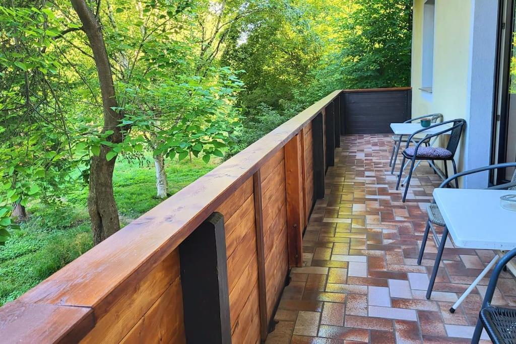 Colourful 2.5 Bedroom With Large Balcony & Garden. Prinzersdorf Zewnętrze zdjęcie
